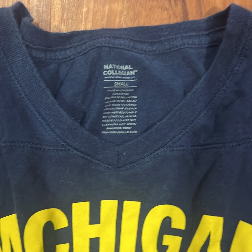 Michigan Wolverines Top - Picture 2 of 3